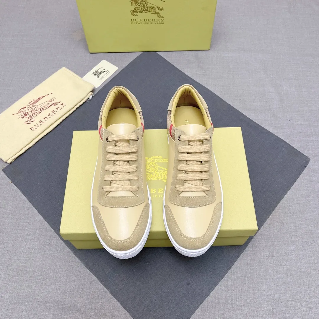 P360 B men's classic low-top sneakers are reinterpreted in Vintage plaid cotton and cowhide materials, decorated with a new brand logo. First-grain cowhide lining, embossed Burberry lettering logo on the heel, original outsole! 38-44 (45 46 customized) No. 019
